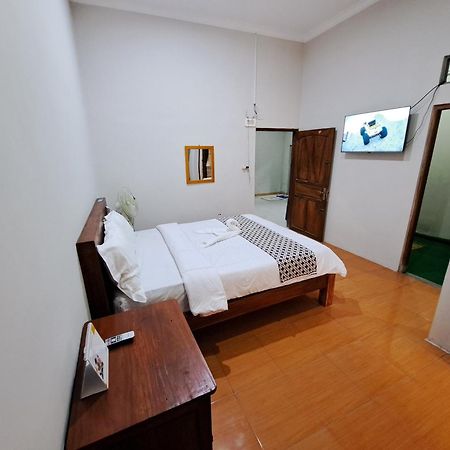 מגלאנג Romadhoni Homestay חדר תמונה