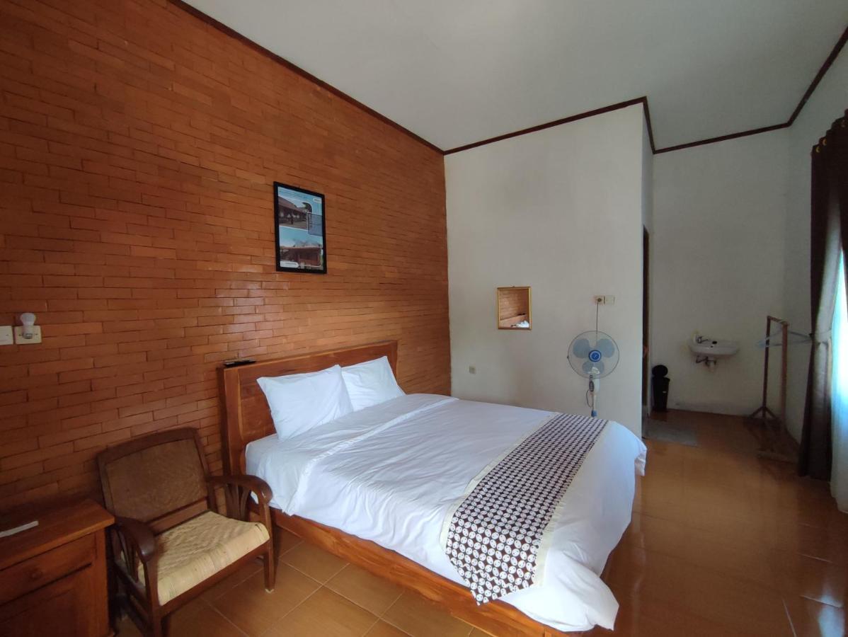 מגלאנג Romadhoni Homestay חדר תמונה
