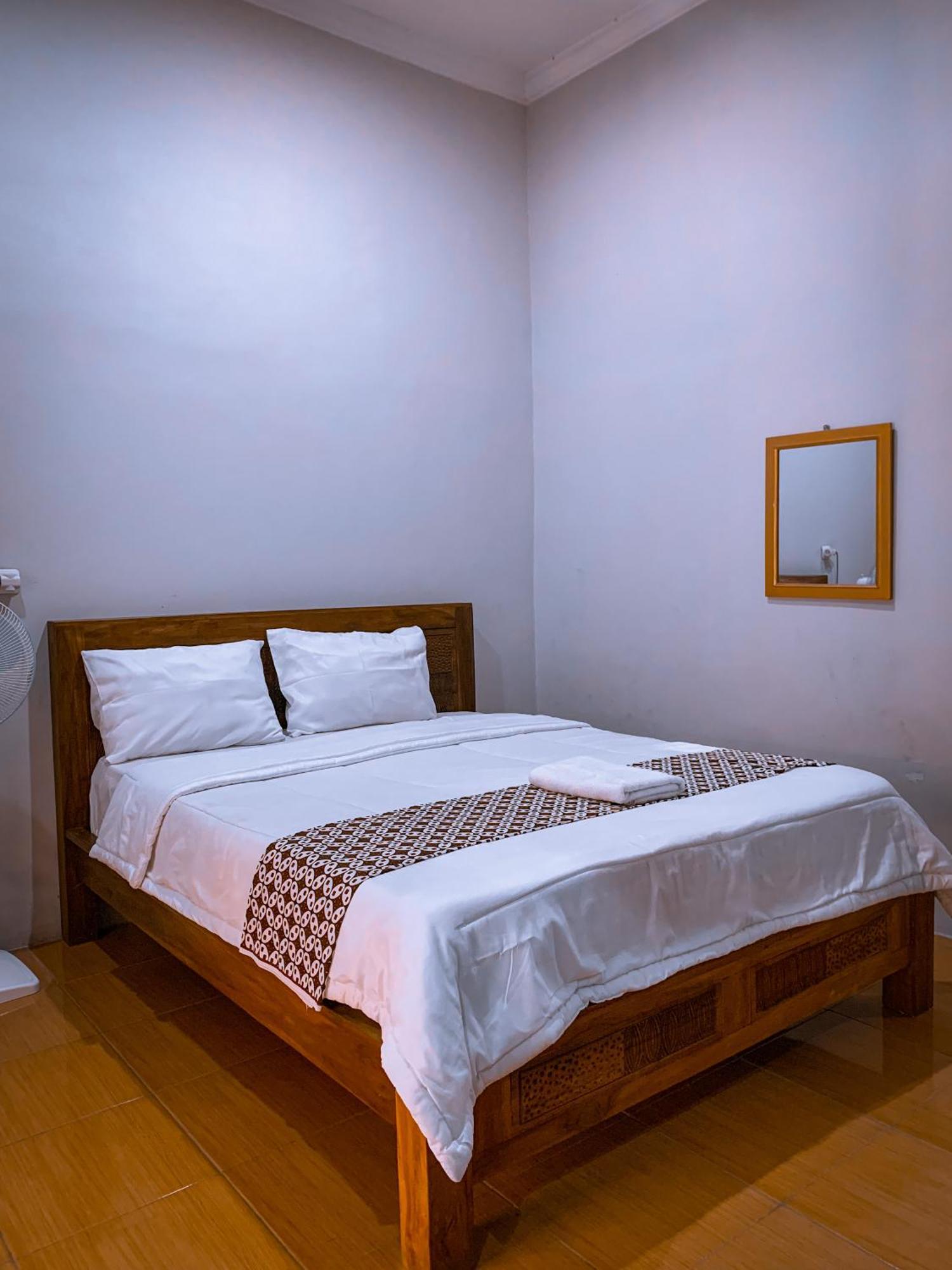 מגלאנג Romadhoni Homestay מראה חיצוני תמונה